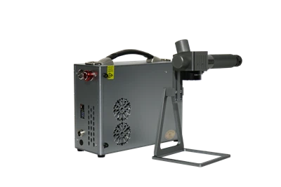 Laserové značenie a čistenie všetko-v{1}}jednom stroji (20 W / 30 W / až 200 W)